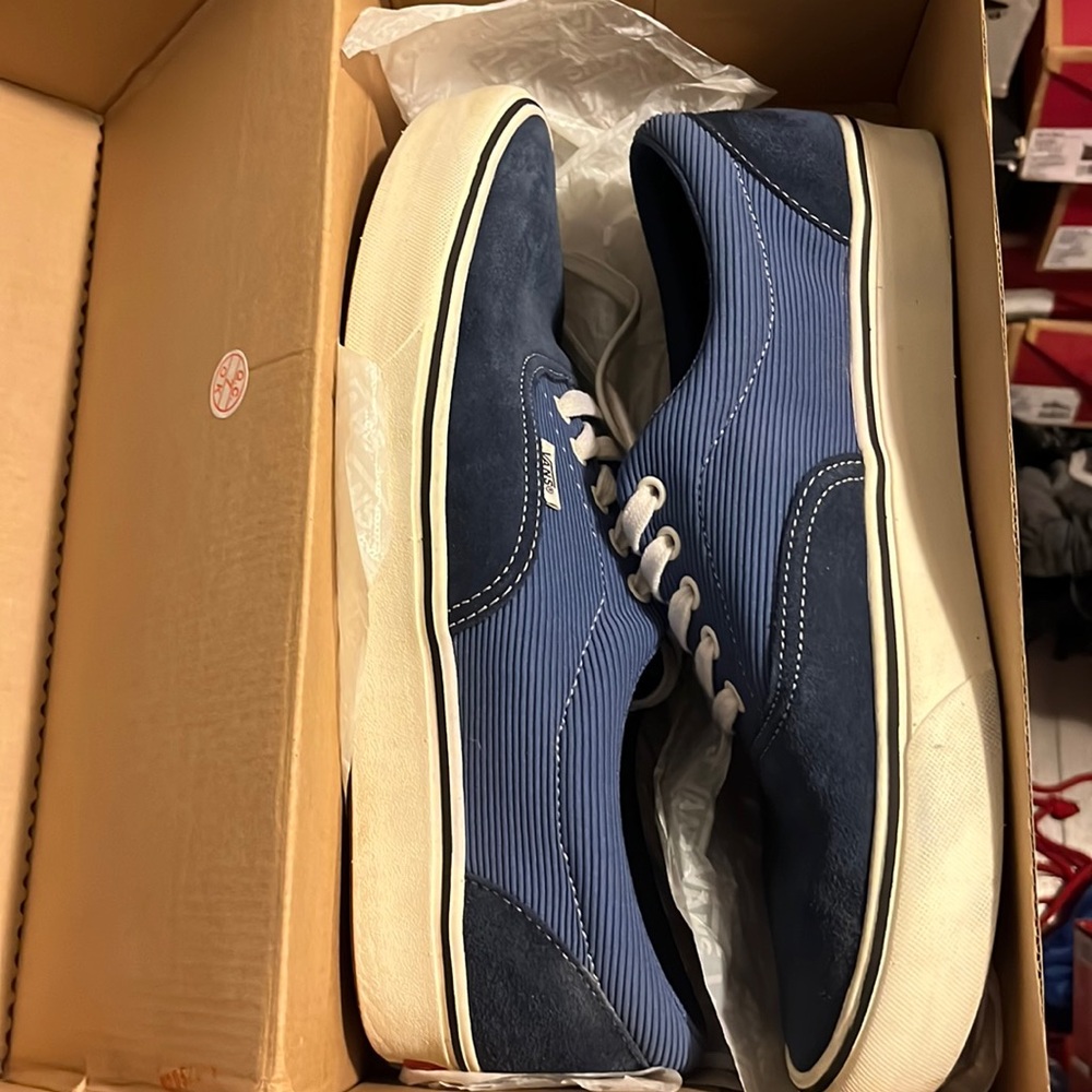 Vans comfy Cush era.